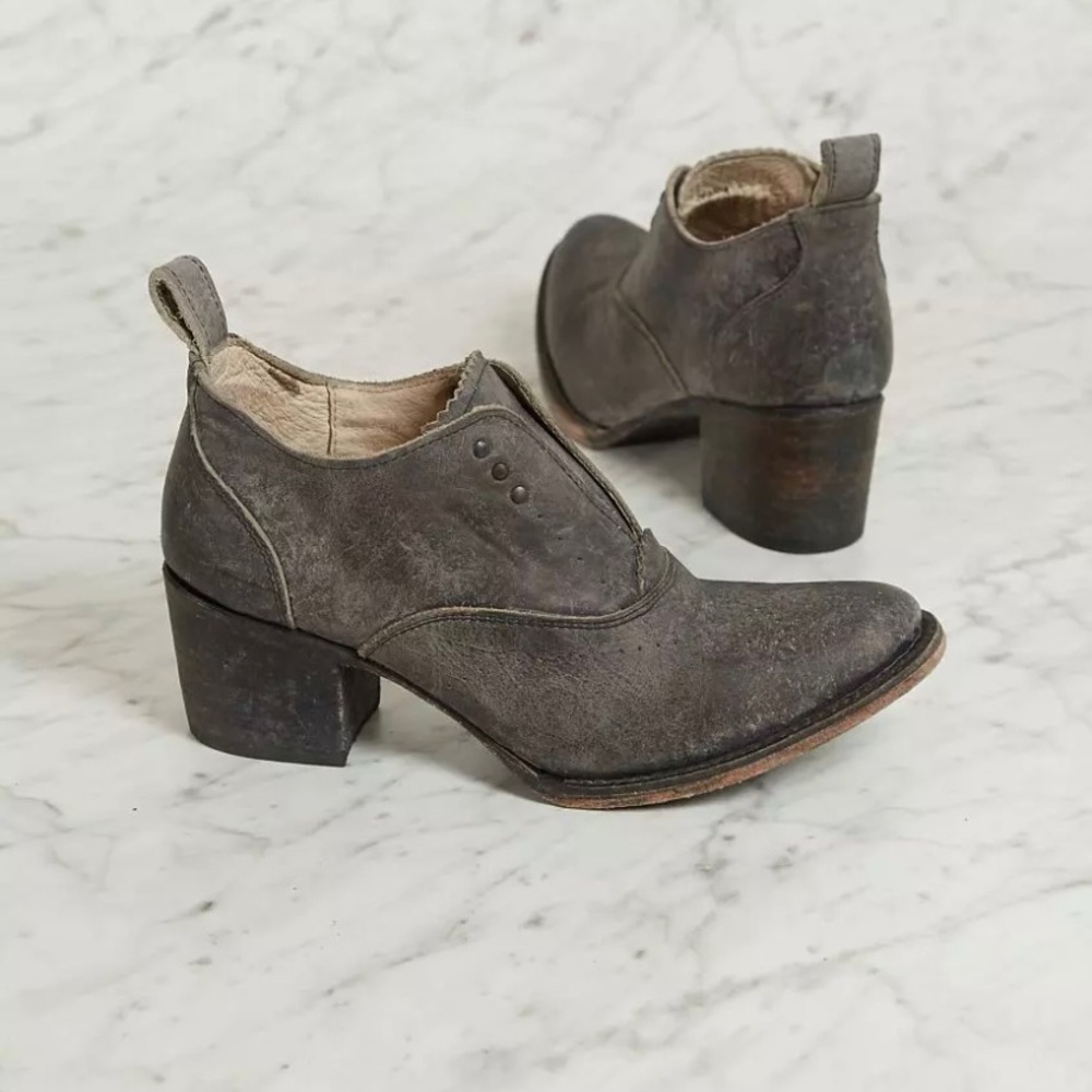 Freebird Sadie bootie. Worn twice. Love them but too big.